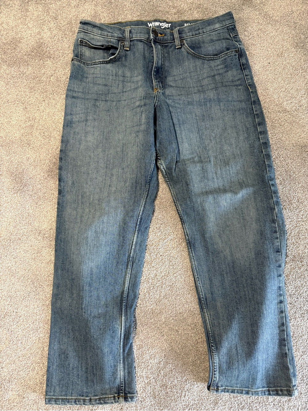 Wrangler Men’s Medium Blue Jeans